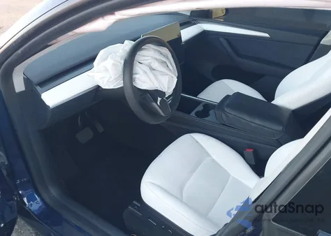 2023 Tesla Model Y Awd/Long Range Dual Motor All-Wheel Drive из США, поврежденный, VIN 7SAYGAEE1PF845169